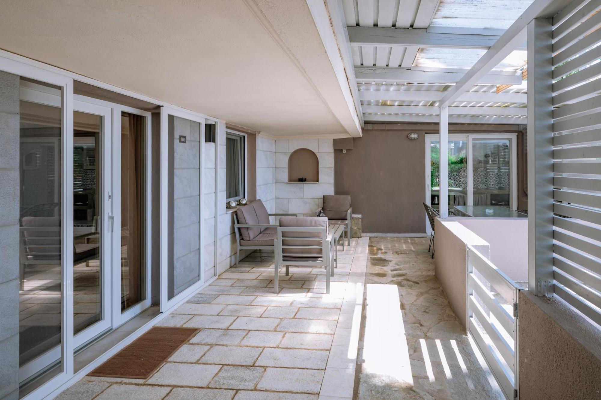 Ktima Papaoikonomou Apartment Potos Bilik gambar